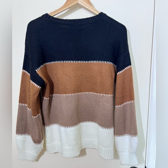 Women’s sweater - Picture 3 of 3